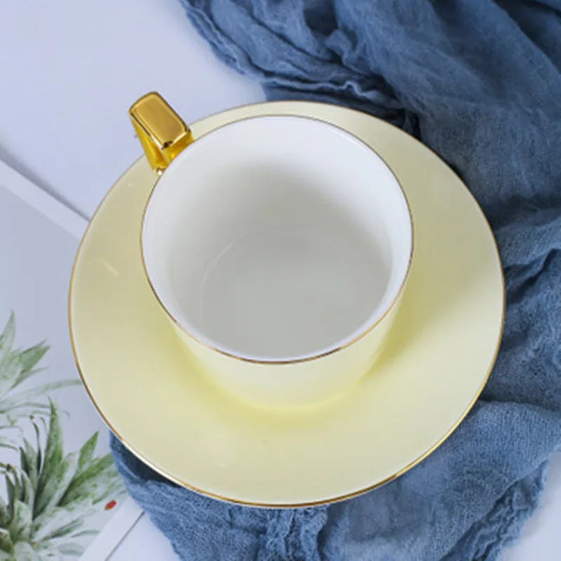 

European Style Simple Phnom Penh Color Glazed Coffee Cup Saucer Afternoon Tea Black Tea Flower Teacup Ceramic Coffee Mug Set