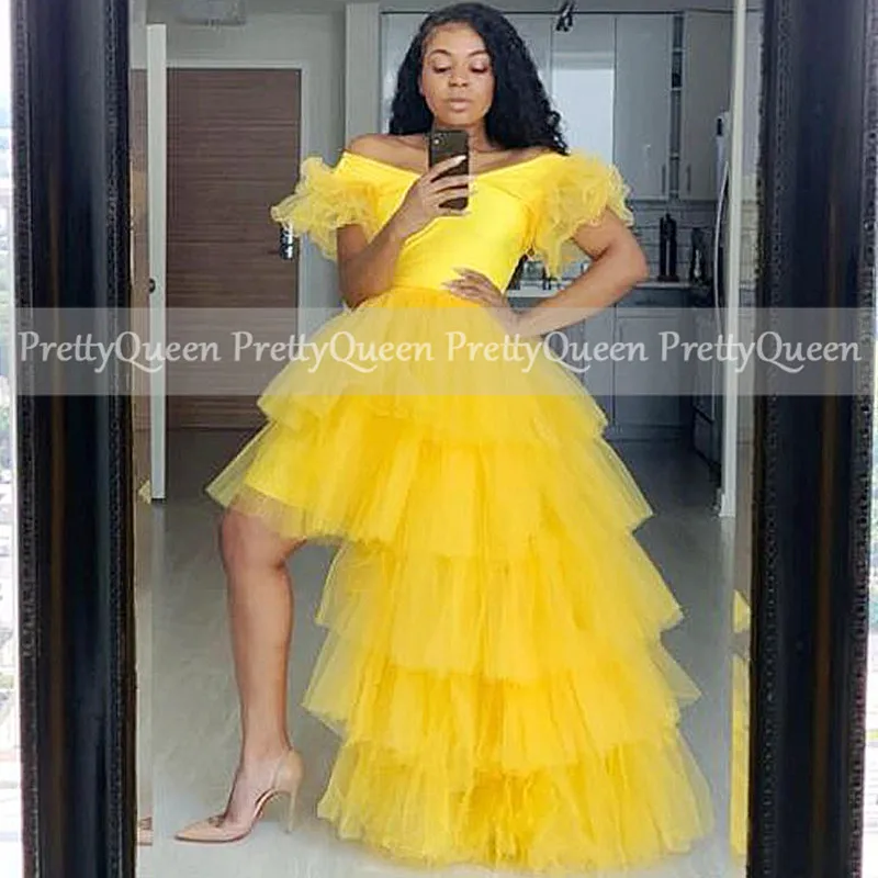 

2021 Tiered High Low Prom Dresses Puffy Sleeves Off Shoulder Gold Yellow Tulle Long A Line Party Dress Formal Gown