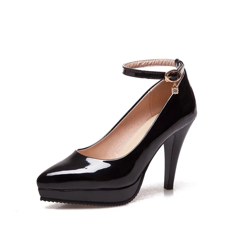 

Women's Shoes