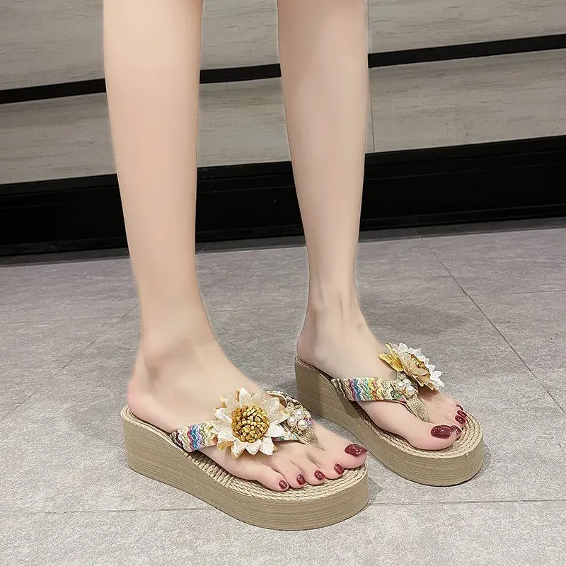 

House Slippers Platform On A Wedge Flat Shoes Female Luxury Slides Slipers Women Med Heeled Mules Designer 2021 High Scandals Ru