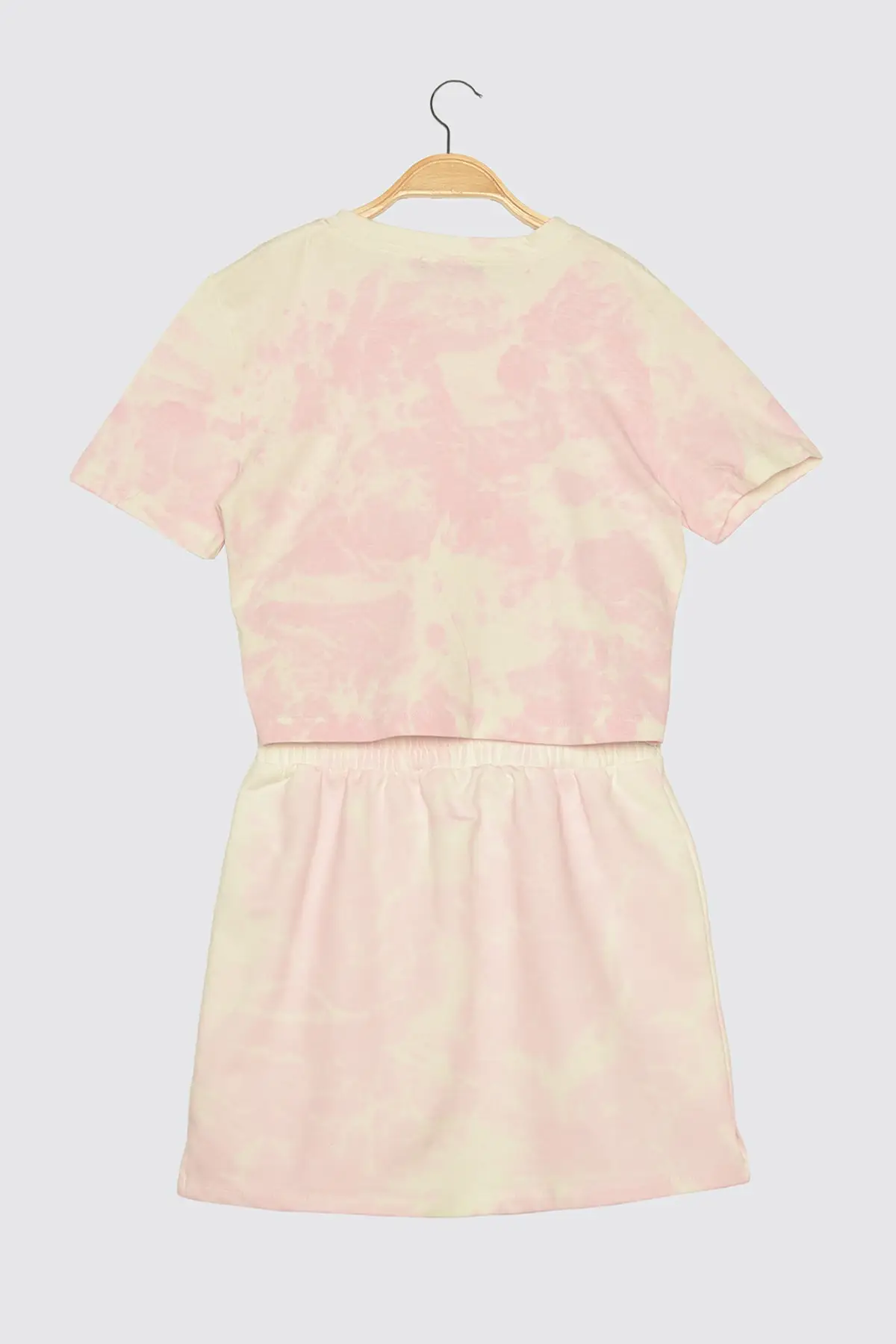 

Trendyol Batik Knitted Bottom-Top Suit TWOSS21AU0033