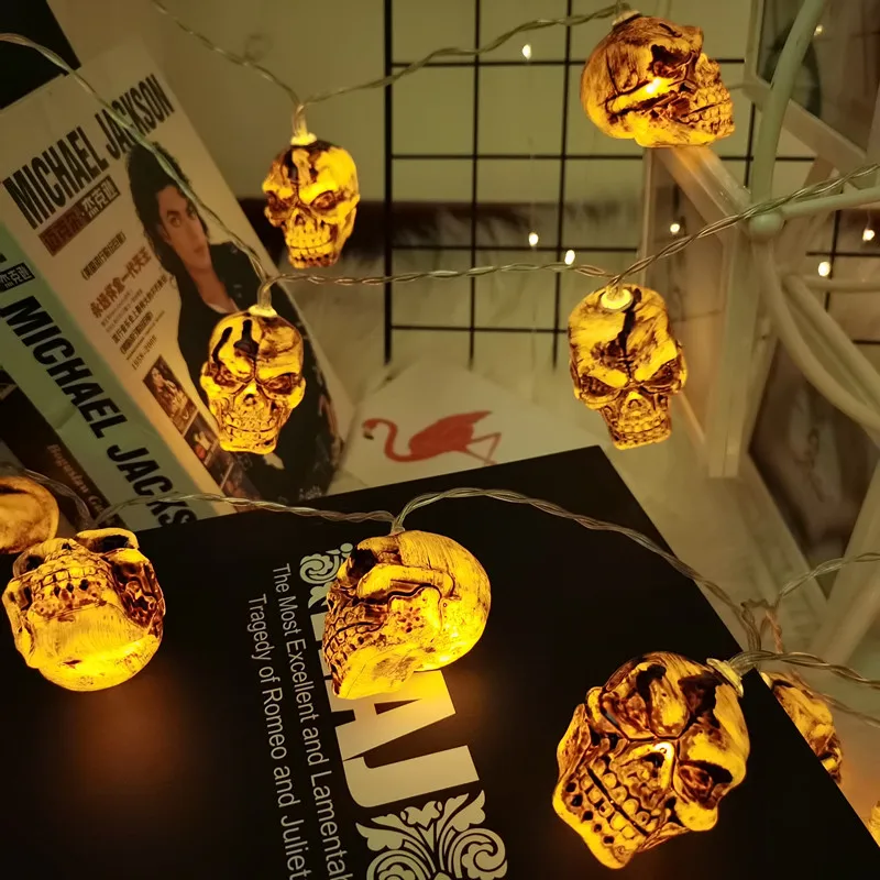 Гирлянда с черепами светодиодный питанием от аккумулятора USB для спальни