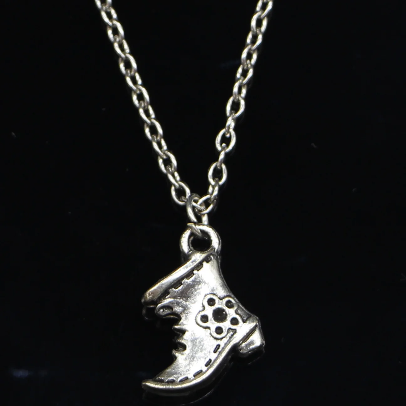 20 штук новое модное ожерелье 15x14 мм старомодный Античная Ботинки Подвески