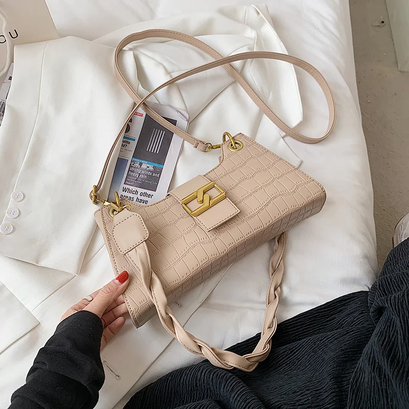 

Crocodile pattern underarm bag women 2021 new fashion Korean leisure shoulder bag woven messenger bag small fresh women's bag