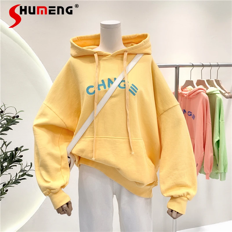 

Hoodies & Sweatshirts