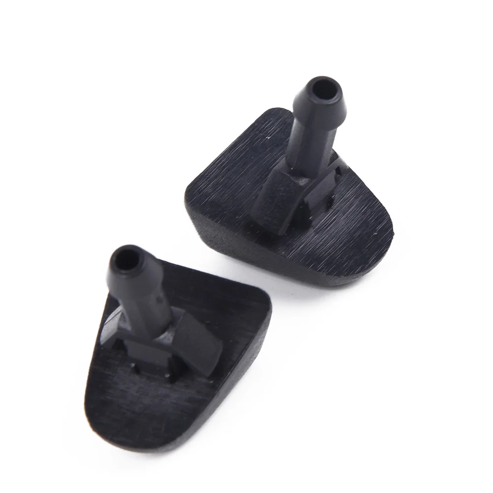 

2pcs/set Windshield Washer Wiper Water Spray Nozzle Jet For Volvo S80 C70 XC90 30655605 Car Decoration Accessories Black