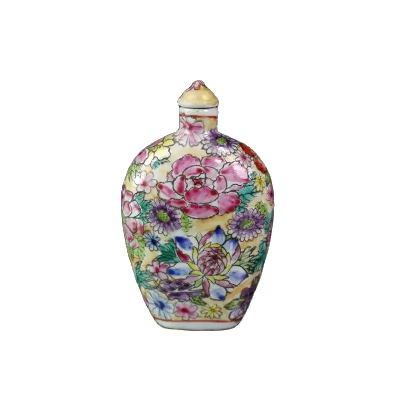 

Chinese old Wanhua colored porcelain snuff bottle