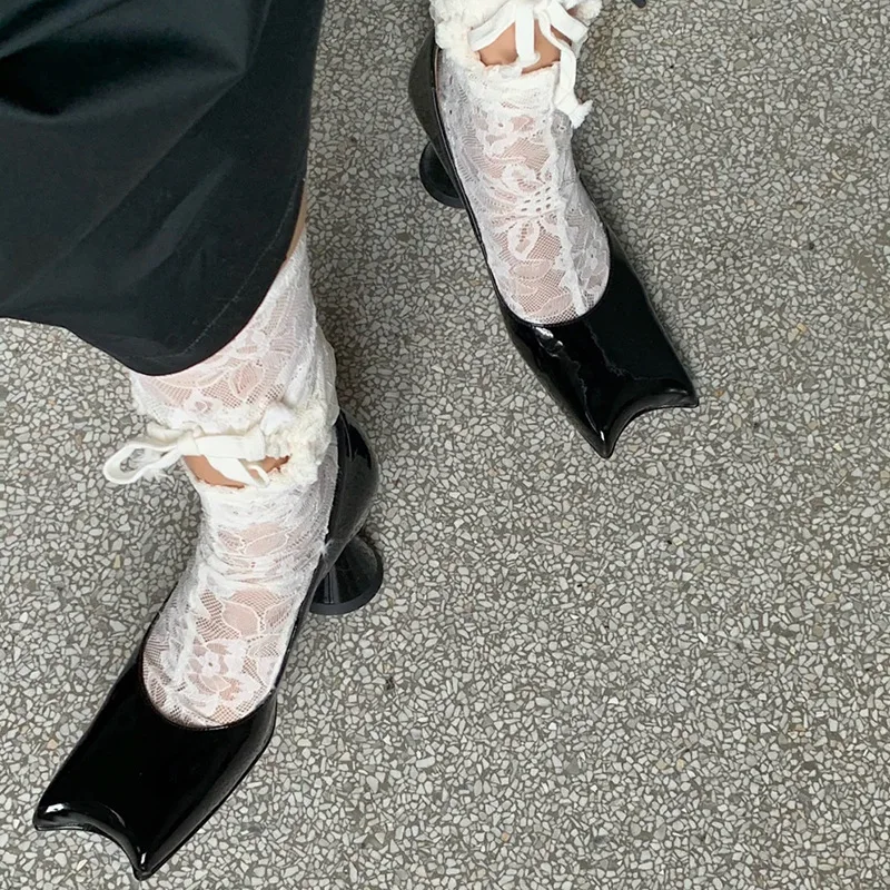 

High Heels Women 2021 New Designer Sense Temperament Duckbill Shoes Shallow Mouth Shaped Horn Thick Heel Square Toe Shoes