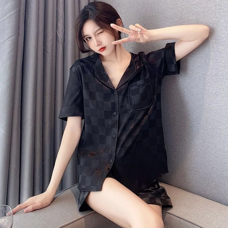 

Pajamas Women's Spring and Autumn Ice Silk Imitation Mulberry Silk Long Sleeve Trousers Silk Large Lapel Pajamas Women's Clothes