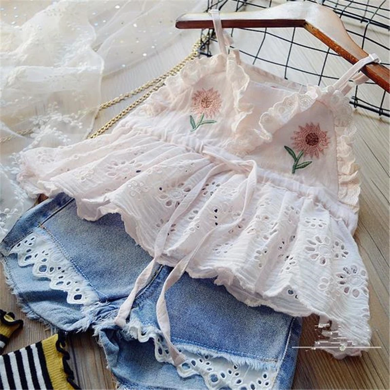 

2 Pieces Kids Clothing Set Sunflower Embroidery V-Neck Sleeveless Tops+ Denim Shorts for Girls Children Clothing Set Girls Suit