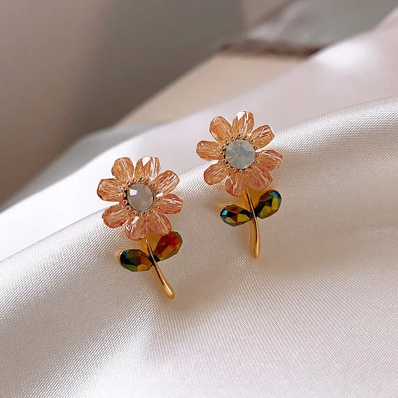 

Корейская мода Новый Многоцветный Кристальный цветок серьги-гвоздики для женщин изысканные роскошные массивные серьги вашей мечты ювелир...