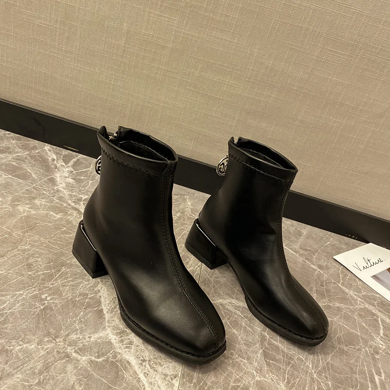 

Ankle Boots Women Shoes Woman New Square Head Retro Zipper Fashion Solid Black Leather Boots Warm Plush Plus Size Ladies Boots