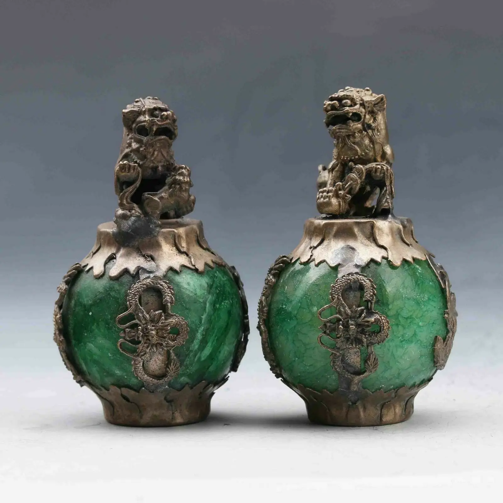 

Изысканная китайская Серебряная дракона, инкрустированная зеленым нефритом, ручная резка, пара статуй льва