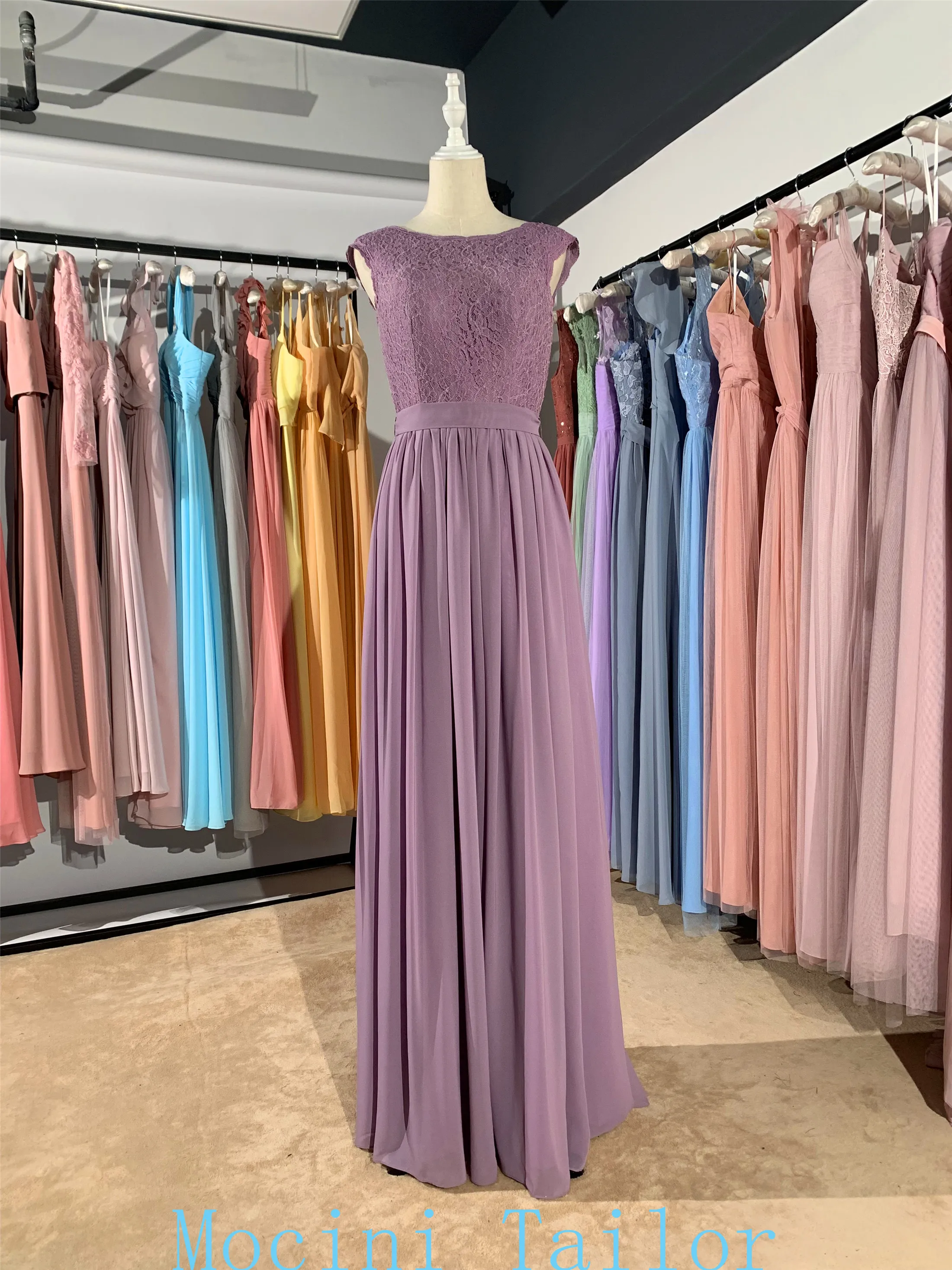 Шифоновое кружевное длинное платье для подружки невесты лавандового и серого