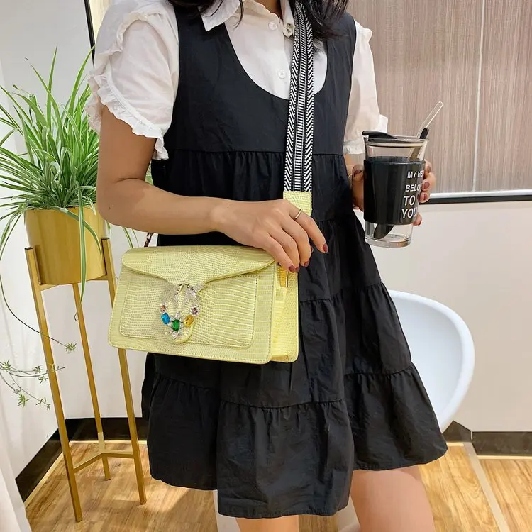 2020 летняя цветная Магнитная женская сумка через плечо с широким плетеным