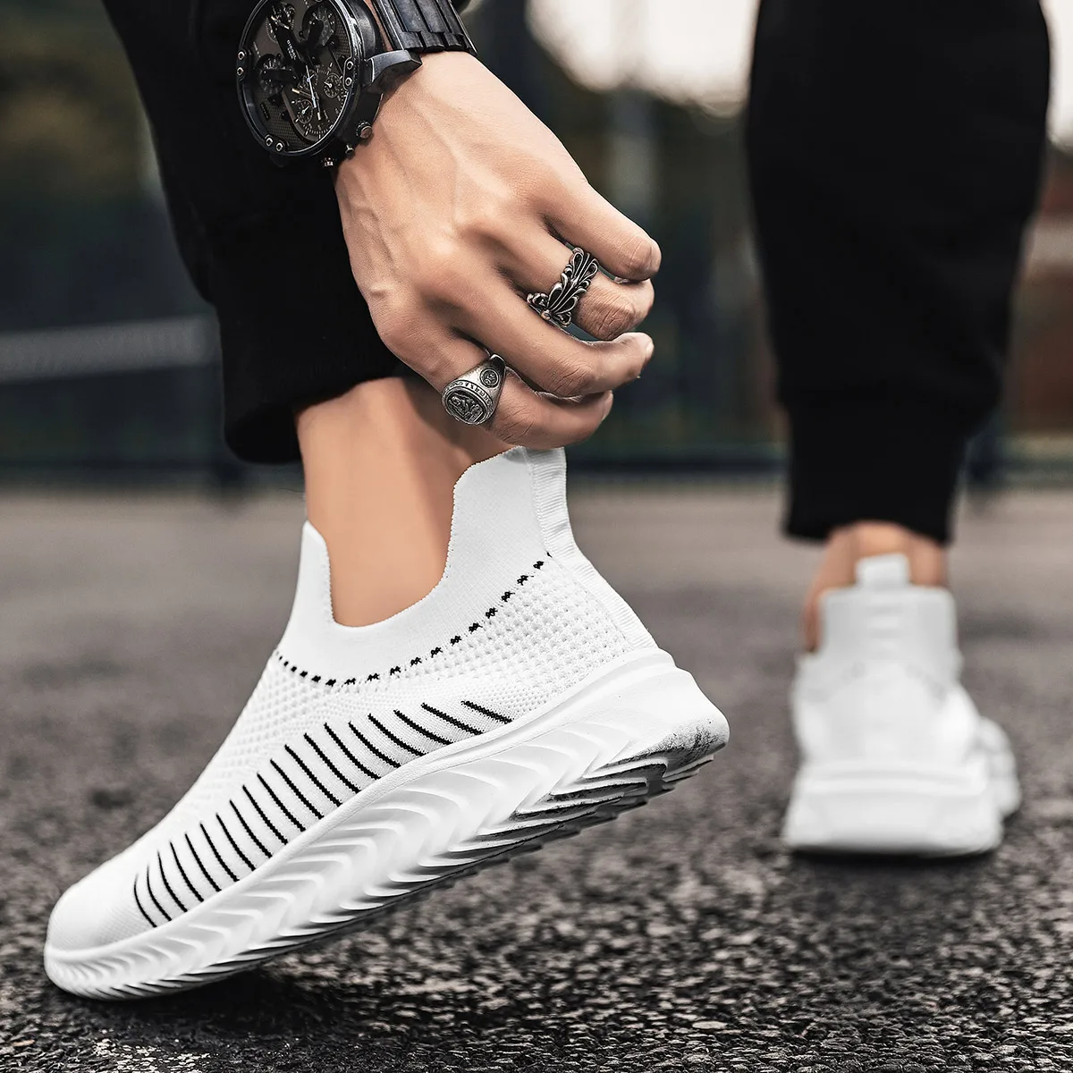 SALUDAS Men Shoes Outdoor Sneakers Running Casual Shoe Large Male Sneakers Lightweight Breathable Male Flying Woven Size39-46