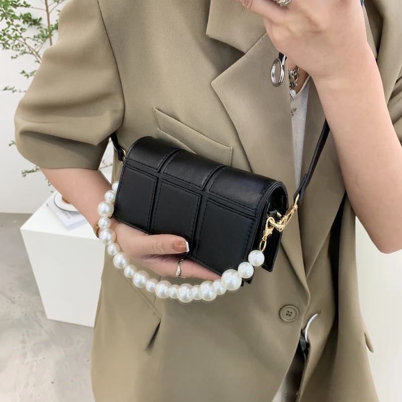 

2021New Women's Shoulder Bag High Quality Lattice Crossbody Bags Designer Luxury Handbag Female Pearl Chain Messenger Bag Purses