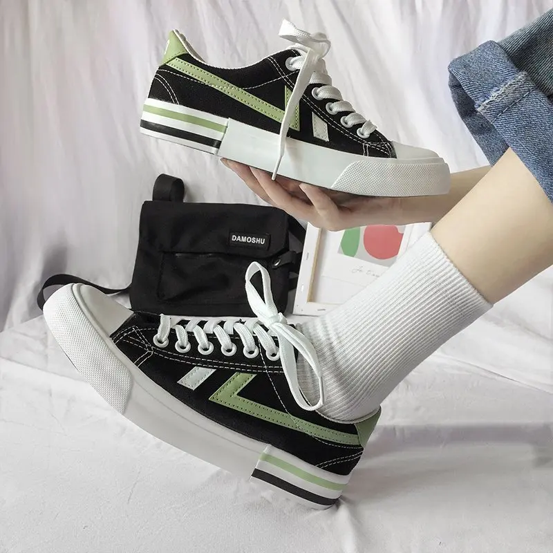 

Женские кроссовки из мягкой ткани, дышащая легкая и удобная повседневная прогулочная обувь, модные