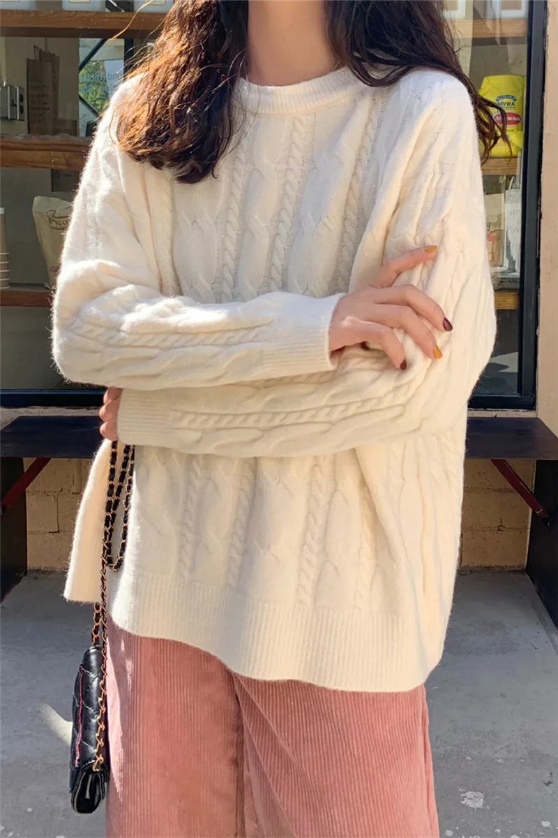 

Autumn and Winter new twist small pullover sweater women's loose wear lazy wind Joker sweater top