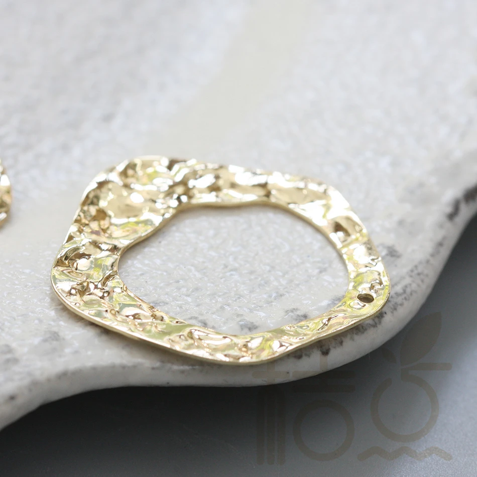 Твердая латунь рельефная текстурированная Асимметричная подвеска 30 7x29 8 мм (4033C F