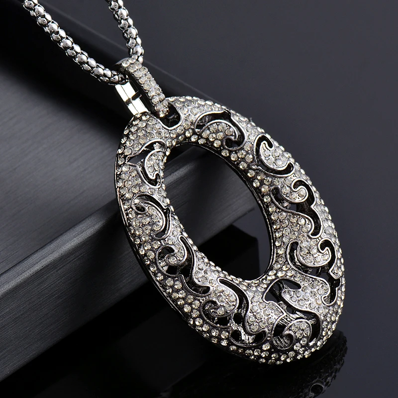 

LEEKER Vintage Hollow Round Circle Rhinestone Pendant Necklace For Women Long Chain Statement Retro jewelry accessories LK6