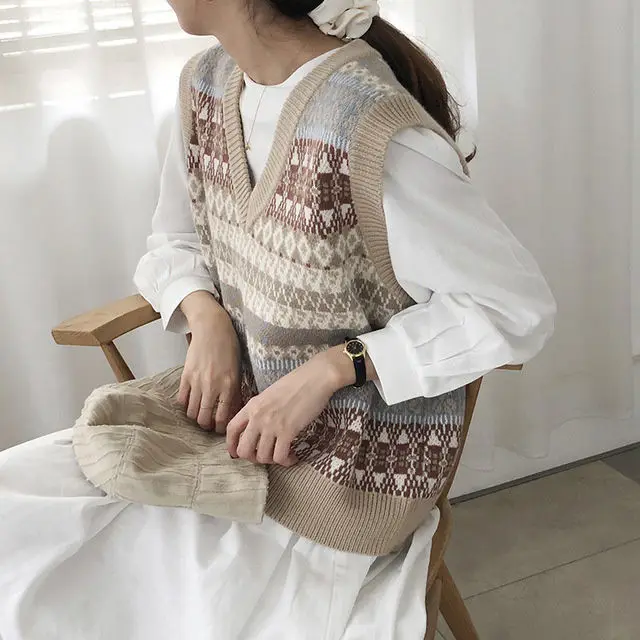 

Spring and Autumn Vintage Sweater Vest Women V-neck Sleeveless Loose Sweater Pullover Casual Ladies Pullover Women's Blouse
