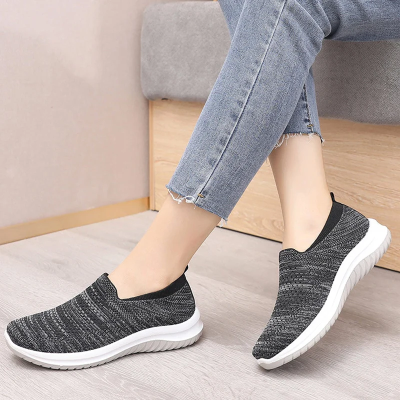 

Женские вязаные кроссовки без шнуровки, сетчатые дышащие лоферы на плоской вулканизированной подошве, прогулочная обувь, весна 2021
