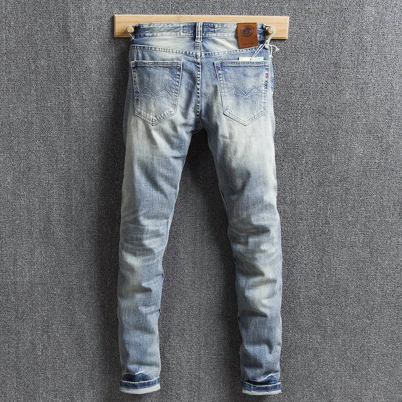 

Italian Vintage Fashion Men Jeans Retro Light Gray Blue Slim Fit Ripped Jeans For Men Classical Buttons Fly Designer Denim Pants