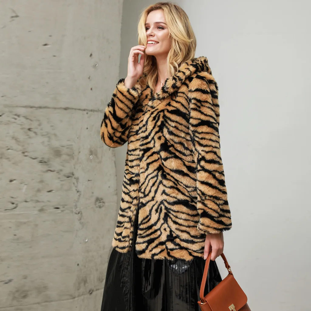 Женская зимняя куртка с капюшоном и принтом тигра свободный плюшевый кардиган из
