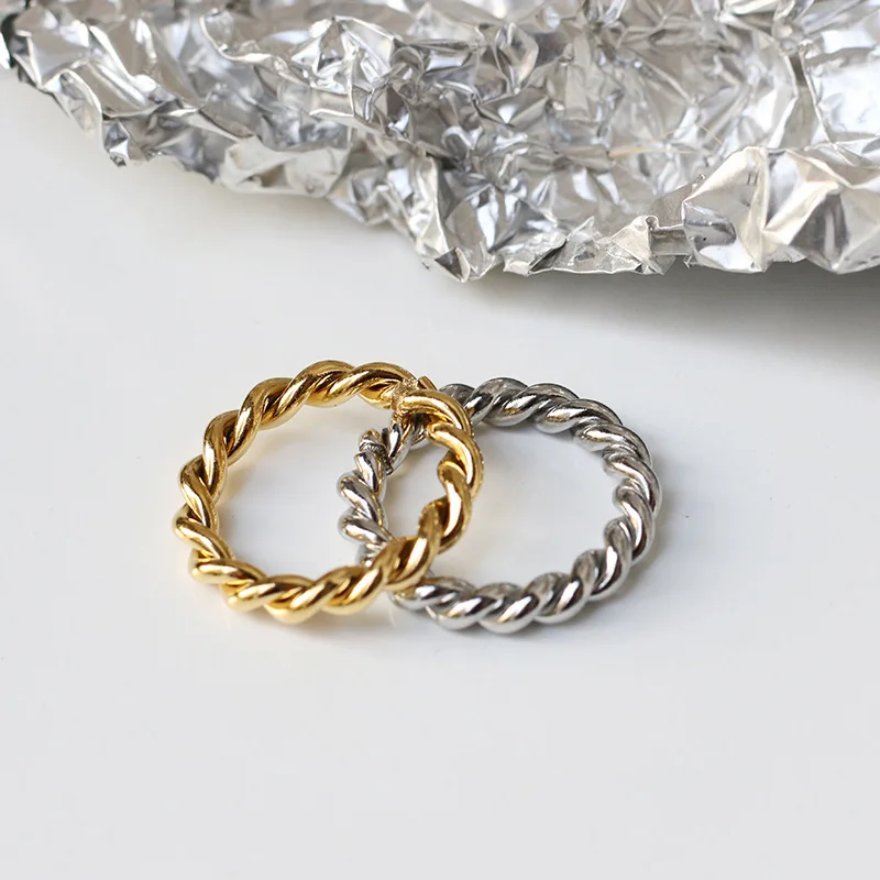 

Tarnish Free Cool Twist Chain Gold Silver Color Stainless Steel Ring 18K Gold Plated Bold Titanium Steel Rings For Women