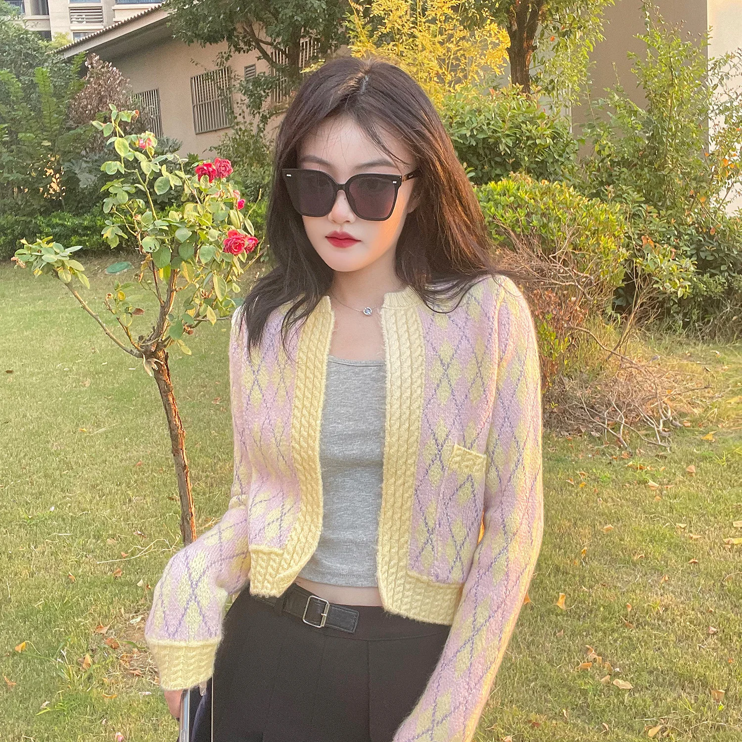 

JUNWU Autumn Women's Pink Diamond Plaid Printed Trimming Pocket Long Sleeve Short Sweater Cardigan Jacket Sweet Girly Style