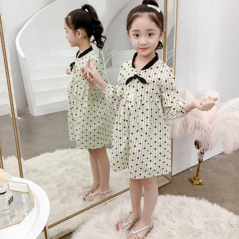 Платье для девочек с принтом в виде сердца вечерние платья Плиссированное