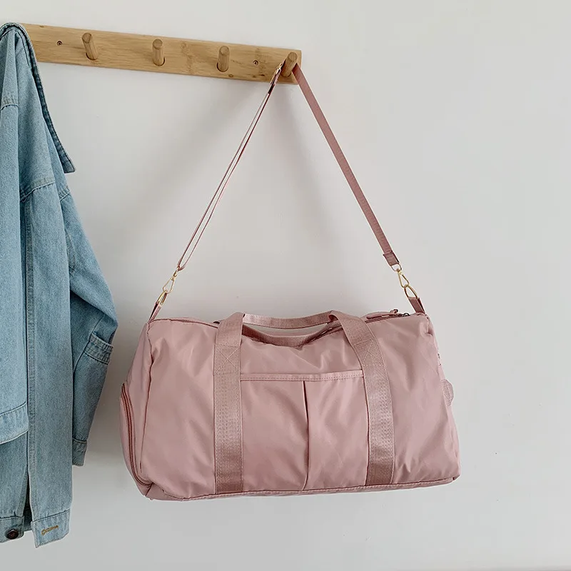 저렴한 2021 새로운 패션 럭셔리 숙 녀 체육관 가방 디자이너 시리즈 클래식 대용량 어깨 가방 여행 가방 휴대용 여성 핸드백 구매 2021 새로운 패션 럭셔리 숙 녀 체육관 가방 디자이너 시리즈 클래식 대용량 어깨 가방 여행 가방 휴대용 여성 핸드백