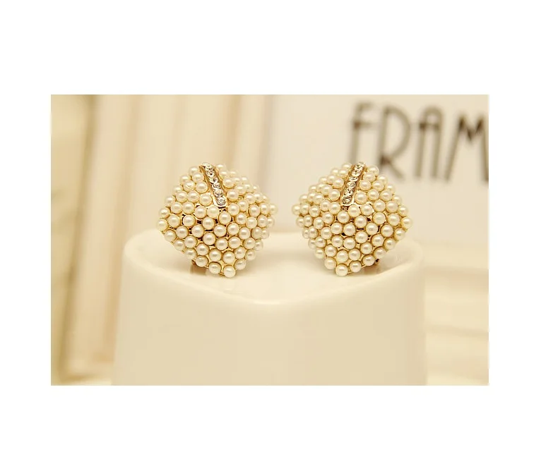 

New Fashion Jewelry Crystal Rhinestone Pearl Stud Earrings For Women Vintage Earrings Gifts For Women Lady Girls Wholesale 4g