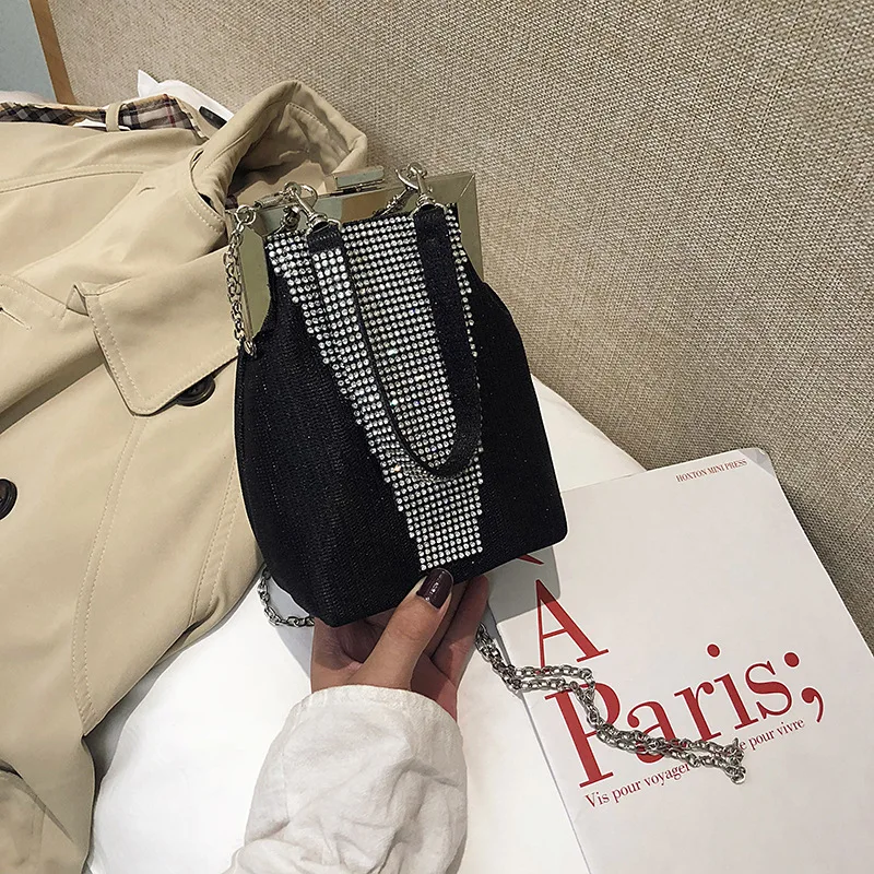 Новинка 2019 сумка на плечо со стразами модная женская цепочке через с зажимом