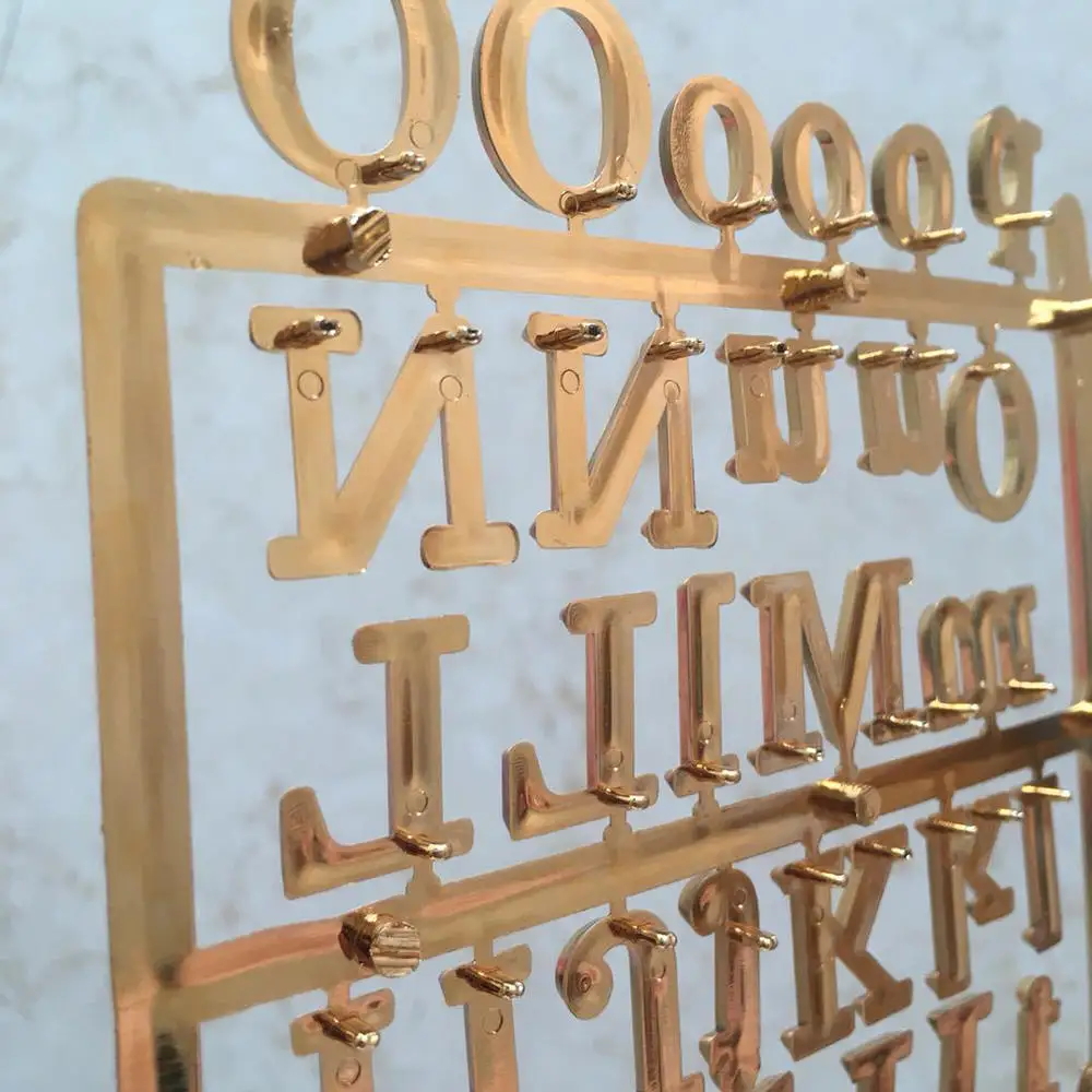 Английская буквенная доска войлочная для сообщений с золотыми и серебряными