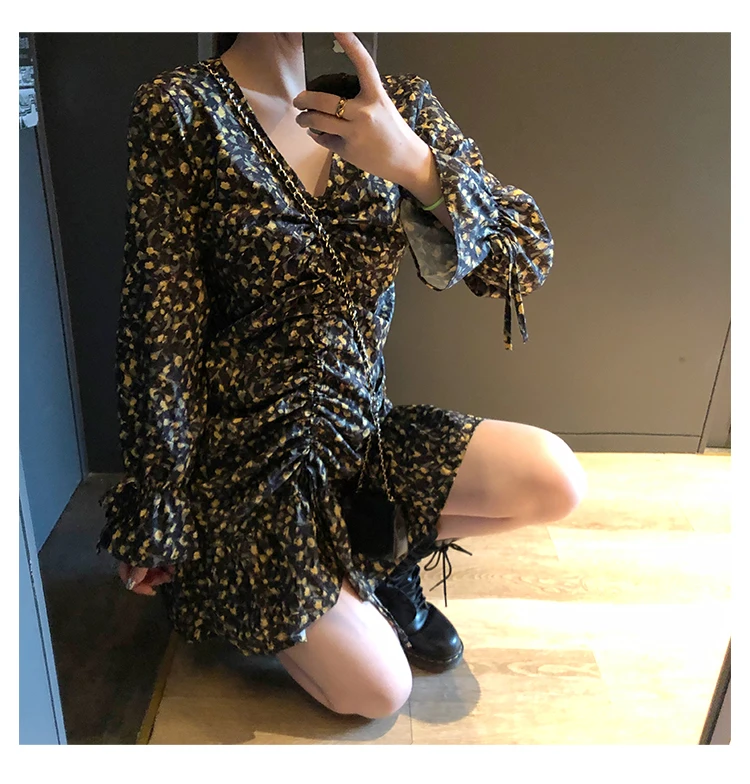 

VICONE Loral V-neck Draw String Dress Dress Elegant Elegant Dress