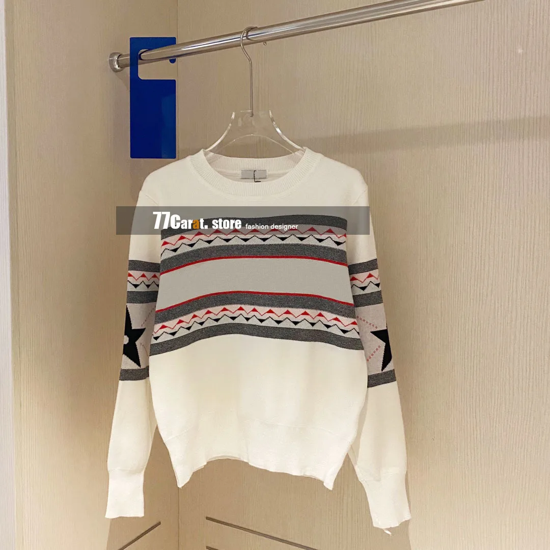 

Женский жаккардовый свитер с длинным рукавом и круглым вырезом