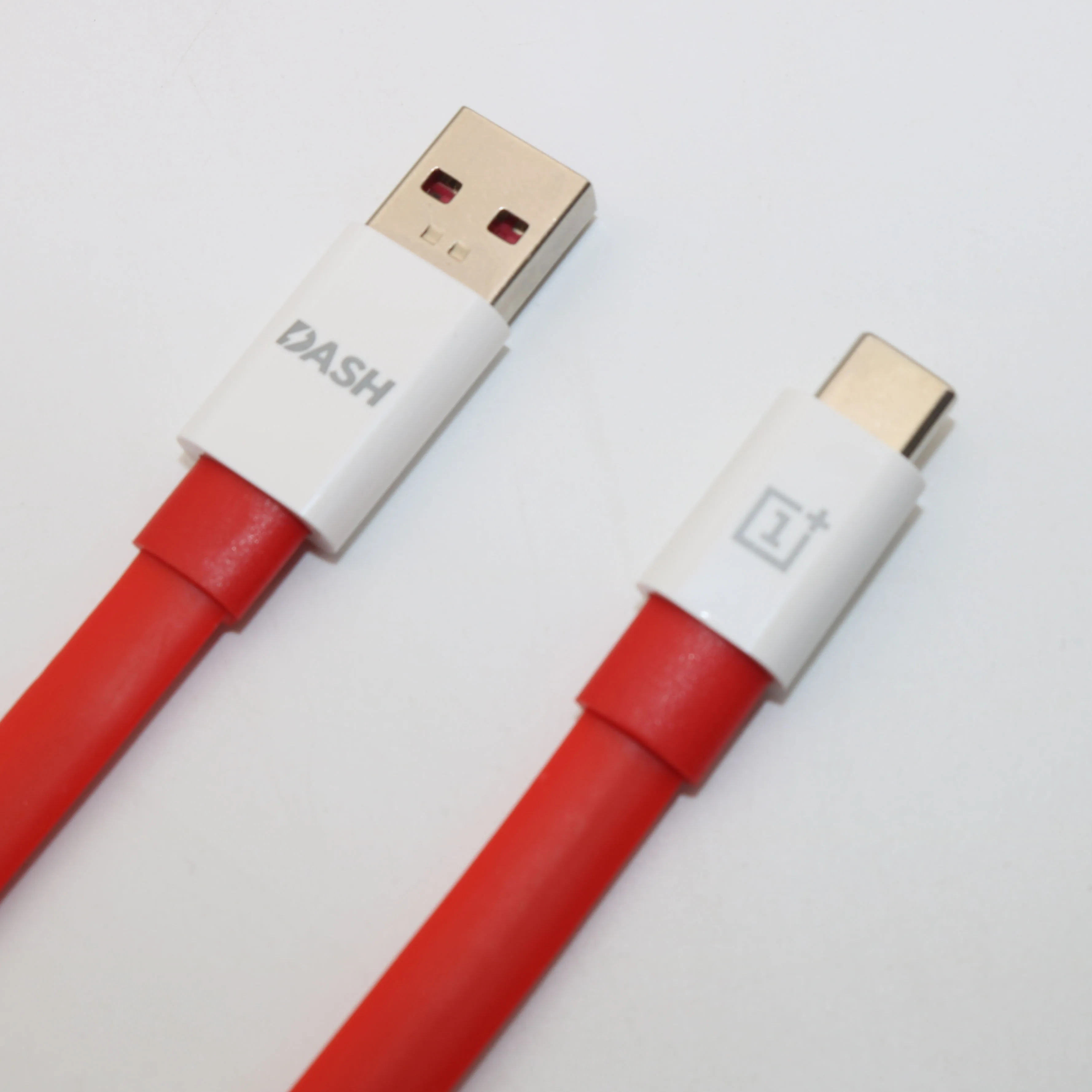 Оригинальное автомобильное зарядное устройство OnePlus 6 для приборной панели