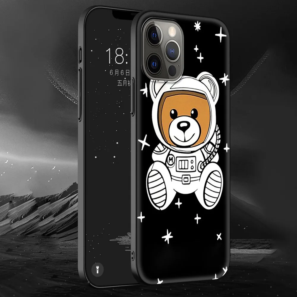 

Fashion Brand Bear Luxury Silicone Case for iPhone 11 12 Pro MAX 7 8 Plus XR XS MAX X 6 6S Plus Smartphone Accessories Cover