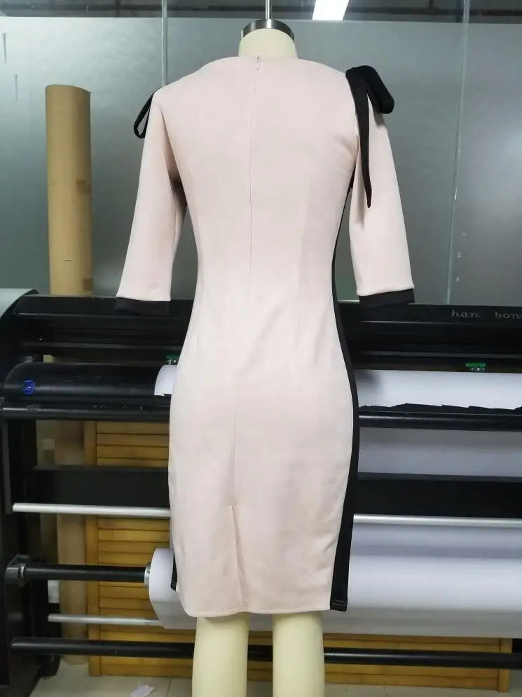 

2021 hot style women's European and American hot three-quarter sleeve round neck hollow professional hip commuter dress