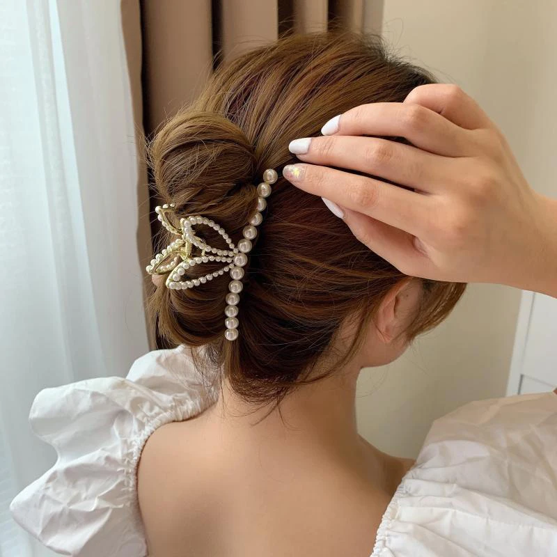 Stylish Shark Clip Exquisite Imitation Pearl Clip Fashionable Rabbit Ear Clip For Women Girls Fashion Hair Accessories
Stylish Shark Clip Exquisite Imitation Pearl Clip Fashionable Rabbit Ear Clip For Women Girls Fashion Hair Accessories