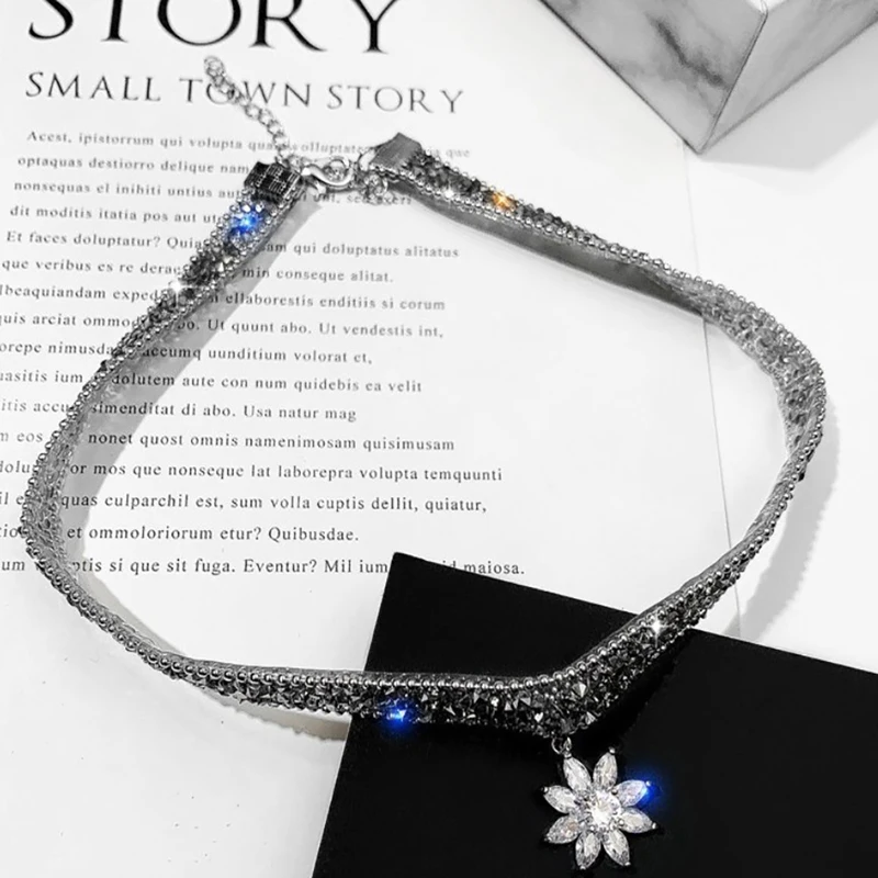 Women Chic Punk Choker Clavicle ChainNeck Jewelry Fashion Crystal Ice Flower Pendant Necklace Glitter Adjustable Metal Chain | Украшения и
