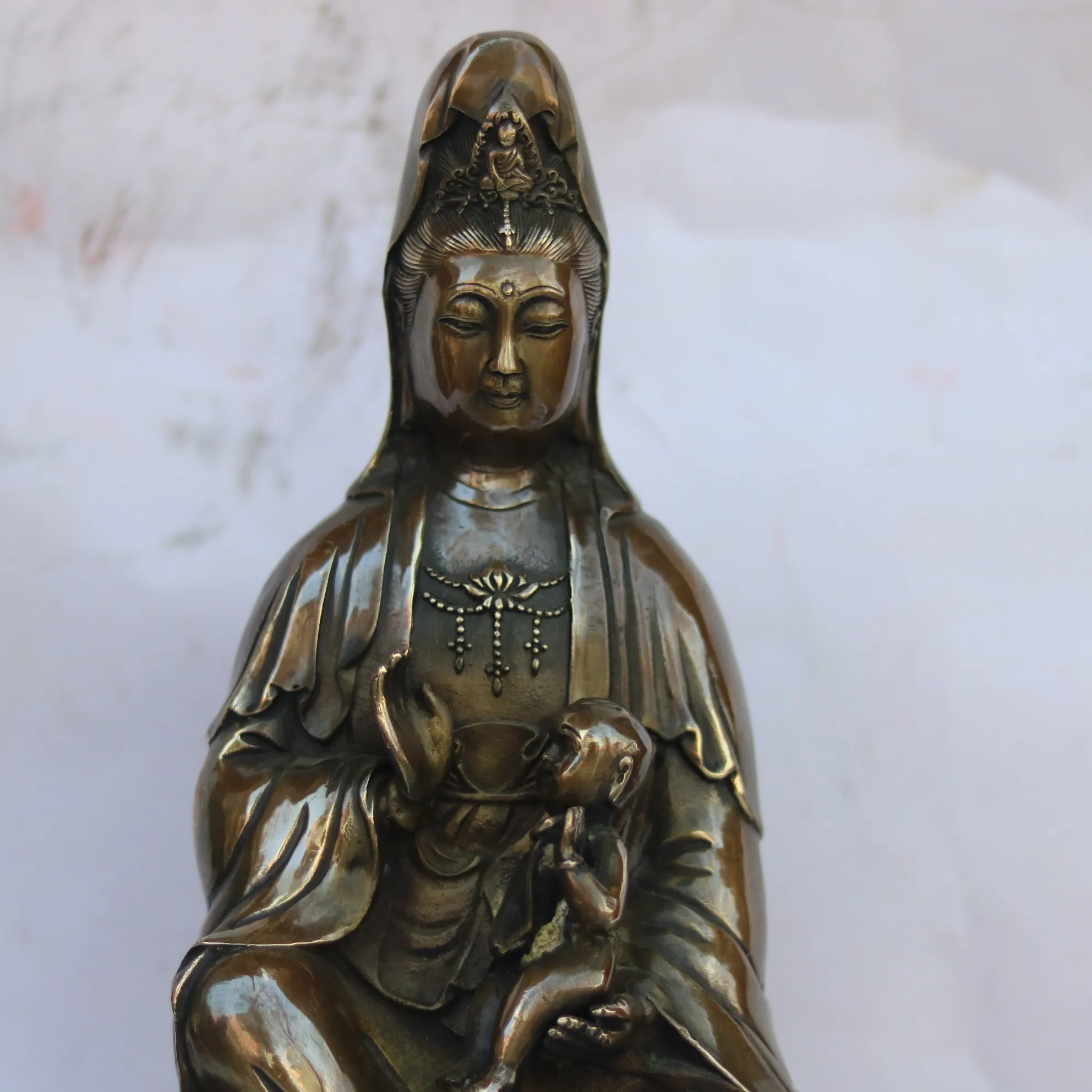 14-дюймовая коллекция тибетских храмов Старая латунь отдайте Гуаньинь