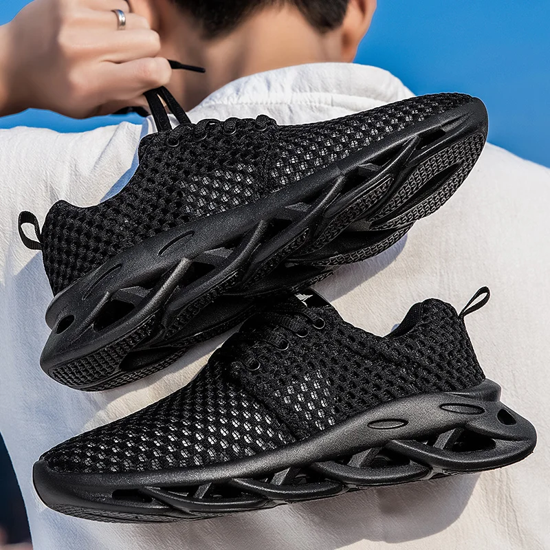 

Men Running Shoes Lightweight Blade Shockproof Lack Up Breathable Male Sneakers Height Increase Walking Shoes Man High Quality