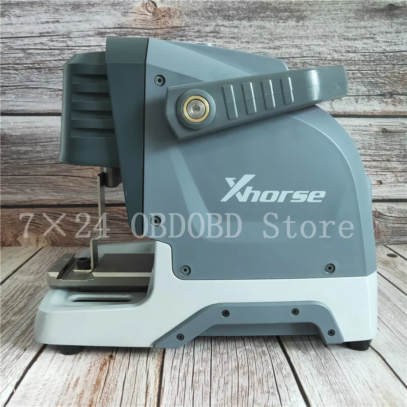 Устройство для резки ключей Xhorse Dolphin XP005 работает с телефоном через Bluetooth и