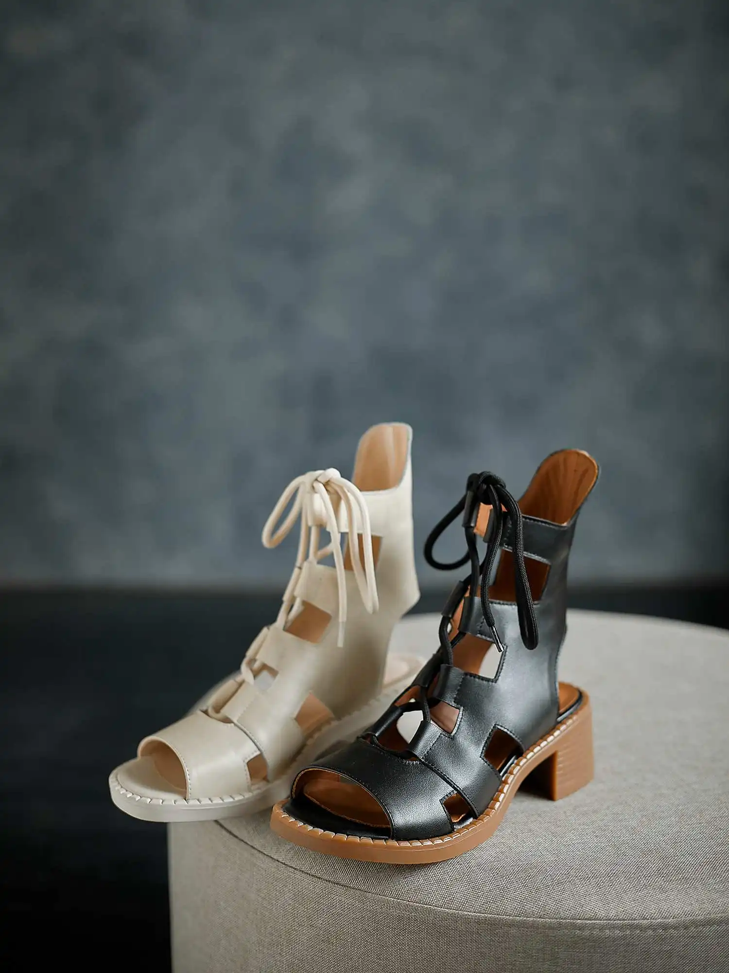 Online Lenkisen Diskon Besar Sepatu Bot Musim Panas Pergelangan Kaki Berenda Antik Kualitas Tinggi Gladiator Warna Krem Fashion Tinggi Sekolah Inggris Kulit Sapi