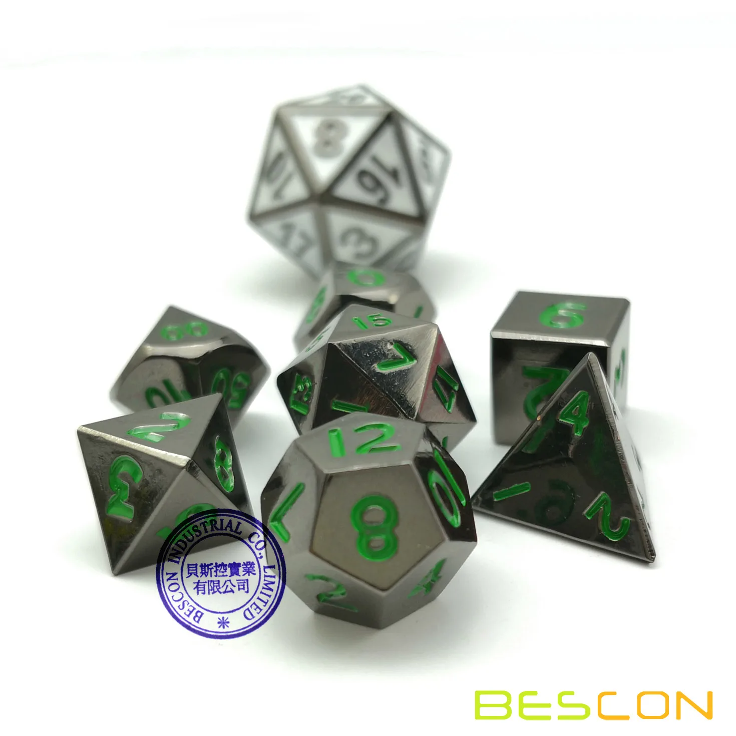 Bescon 10 мм Мини твердые металлические кости набор Глянцевая металлическая поверхность с зелеными цифрами, мини металлические многогранные D& D РГП игральные кости 7-Set