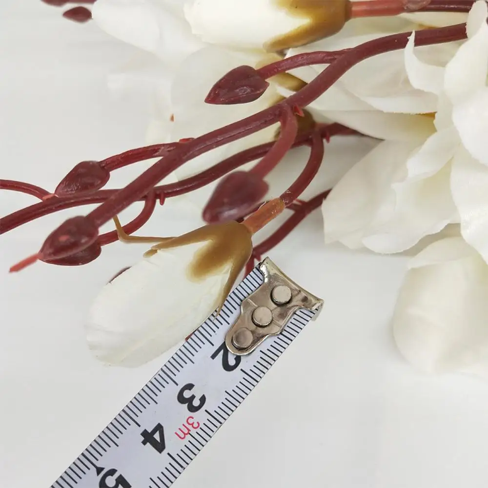 

2pcs 45cm Artificial Silk 5 Branch Magnolia Home Hotel Table Decoration Fake Flower Wedding Bride Holding Photography Props