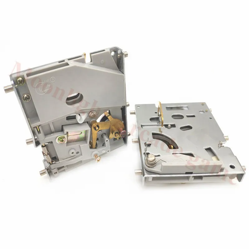 Механический усовершенствованный вертикальный селектор монет для торгового